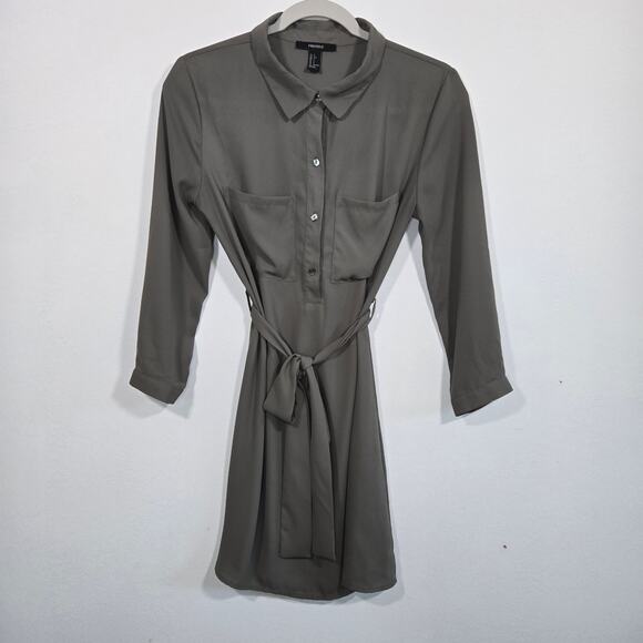 Forever 21 Dresses & Skirts - Forever 21 Women's Shirt Dress With Tie. Size Small.